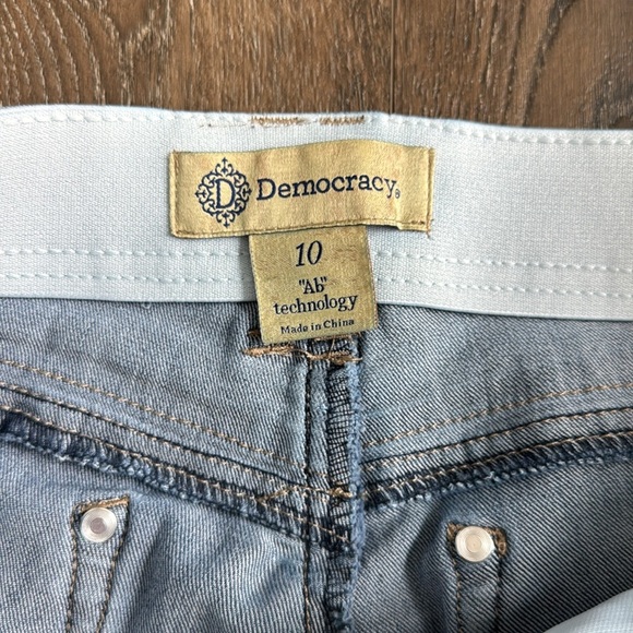 Democracy Jean. Women’s size 10. Great stretch! - Picture 4 of 8